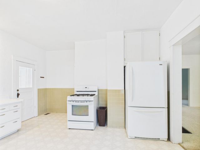 611 Cedar Avenue, Cabool, MO 65689