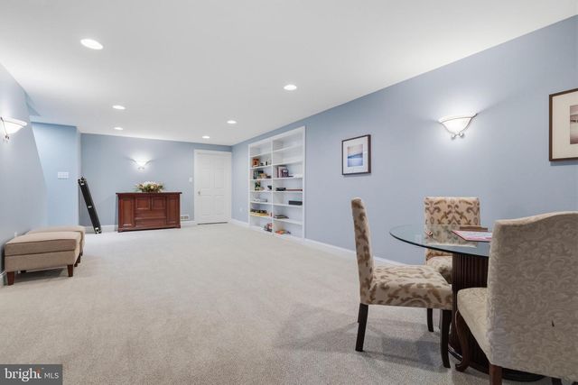 1365 LANDIS DR, North Wales, PA 19454