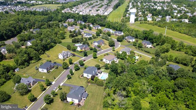 1365 LANDIS DR, North Wales, PA 19454