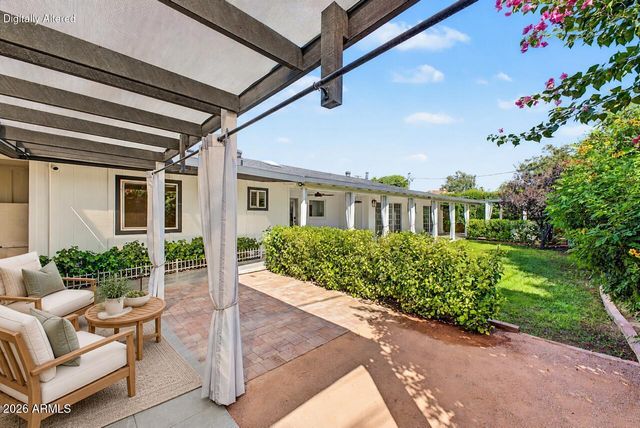 5131 E WELDON Avenue, Phoenix, AZ 85018