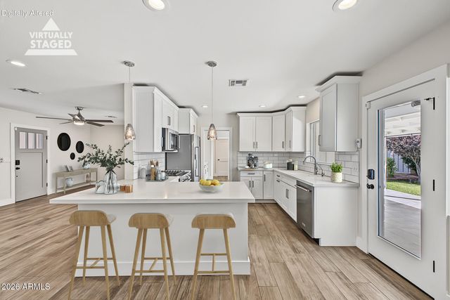 5131 E WELDON Avenue, Phoenix, AZ 85018