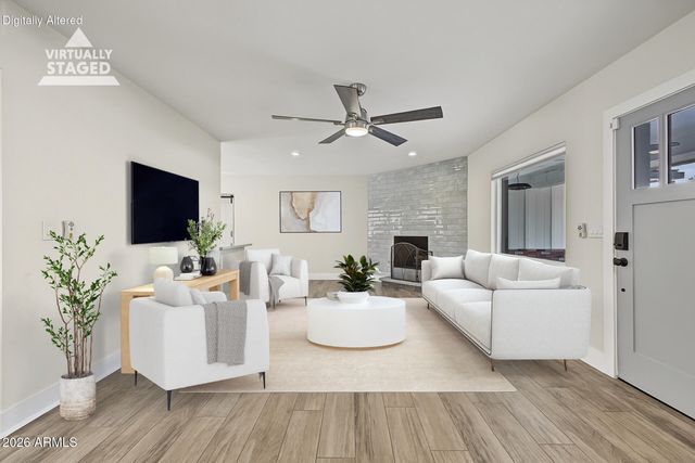 5131 E WELDON Avenue, Phoenix, AZ 85018