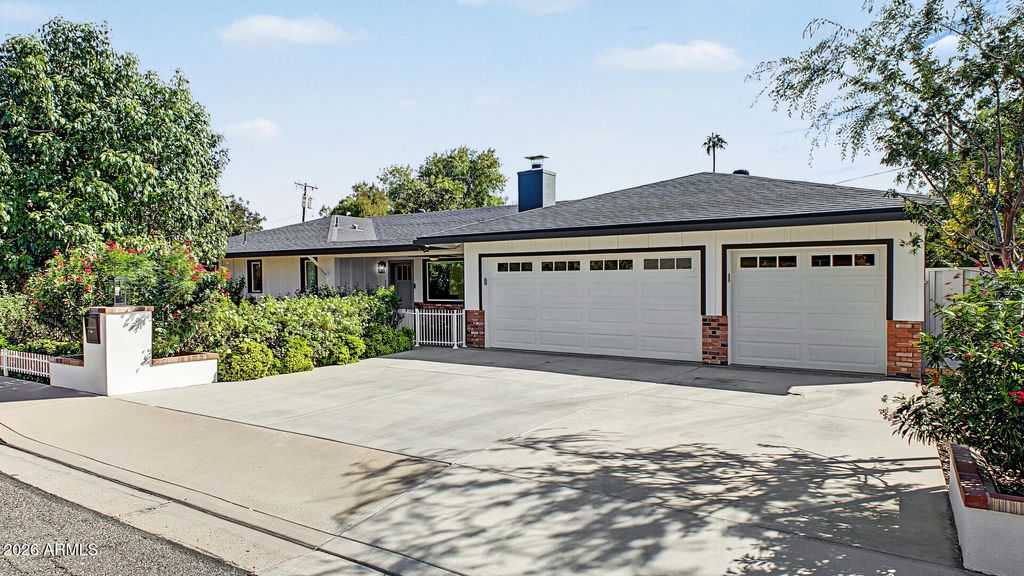 5131 E WELDON Avenue, Phoenix, AZ 85018