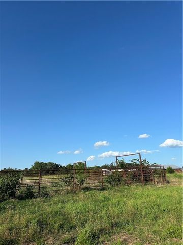 W Mountain Road, Decatur, AR 72722