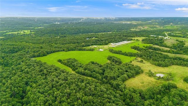 W Mountain Road, Decatur, AR 72722