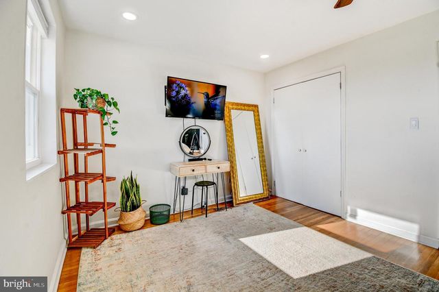 1371 ADAMS ST NE, Washington, DC 20018