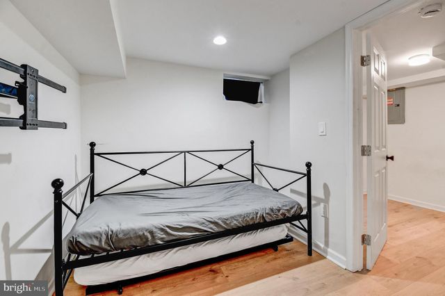 1371 ADAMS ST NE, Washington, DC 20018