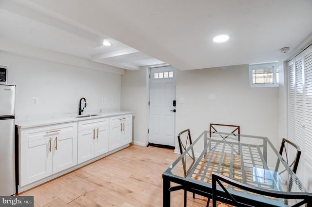 1371 ADAMS ST NE, Washington, DC 20018