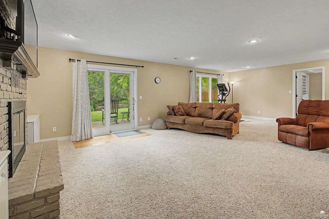 3626 Everett Drive, Manhattan, KS 66503