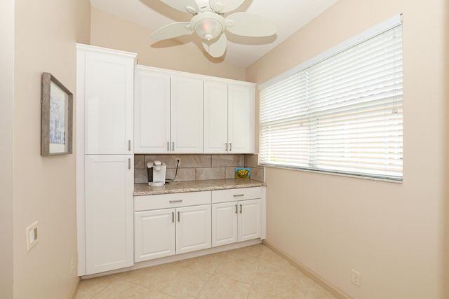 421 NW Sunview Way, Port St. Lucie, Port St Lucie, FL 34986