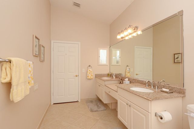 421 NW Sunview Way, Port St. Lucie, Port St Lucie, FL 34986