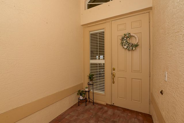 421 NW Sunview Way, Port St. Lucie, Port St Lucie, FL 34986