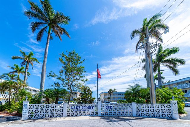 101 Doolen Court 201, North Palm Beach, FL 33408