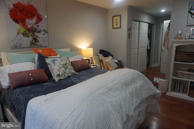 2002 AUGUSTA CIR, Mt Laurel, NJ 08054