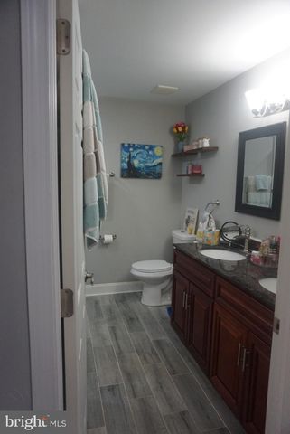 2002 AUGUSTA CIR, Mt Laurel, NJ 08054