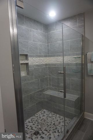 2002 AUGUSTA CIR, Mt Laurel, NJ 08054