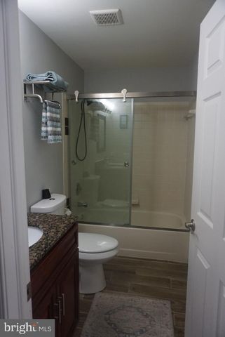 2002 AUGUSTA CIR, Mt Laurel, NJ 08054