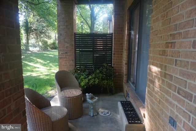 2002 AUGUSTA CIR, Mt Laurel, NJ 08054