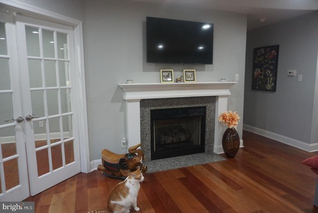 2002 AUGUSTA CIR, Mt Laurel, NJ 08054