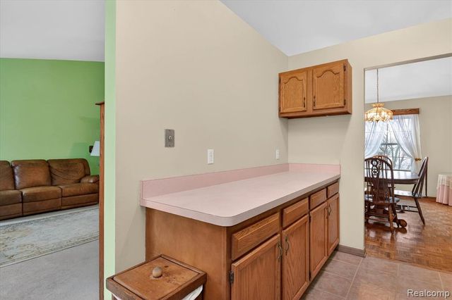 1639 Tulip Lane, Westland, MI 48186