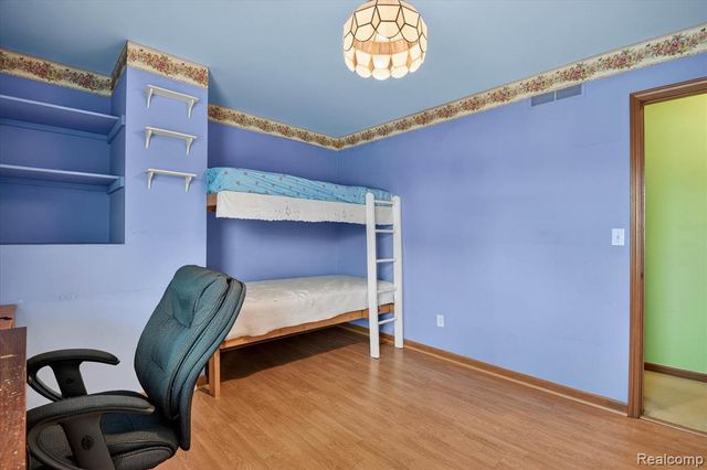 1639 Tulip Lane, Westland, MI 48186