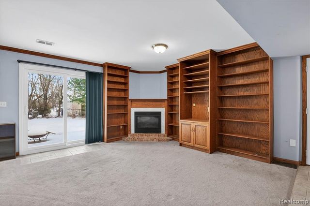 1639 Tulip Lane, Westland, MI 48186