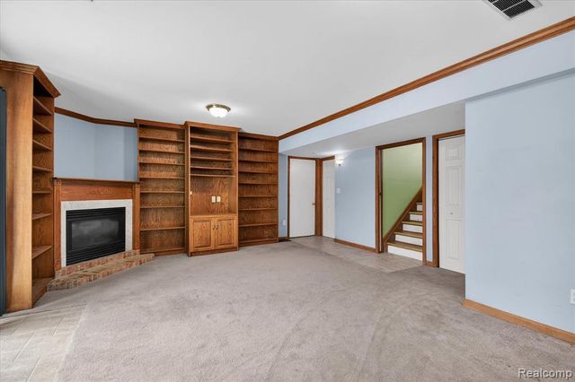 1639 Tulip Lane, Westland, MI 48186