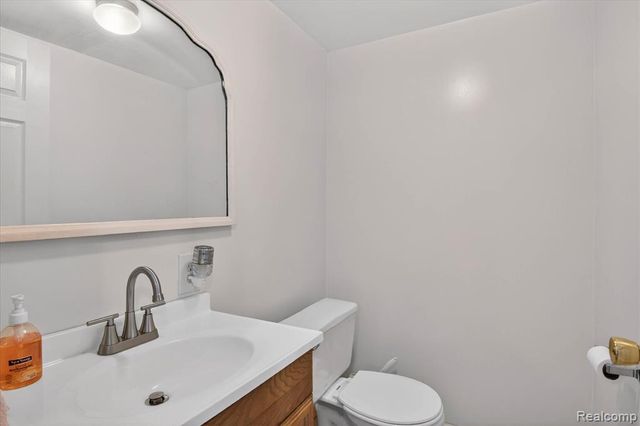 1639 Tulip Lane, Westland, MI 48186