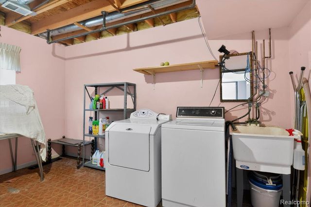 1639 Tulip Lane, Westland, MI 48186