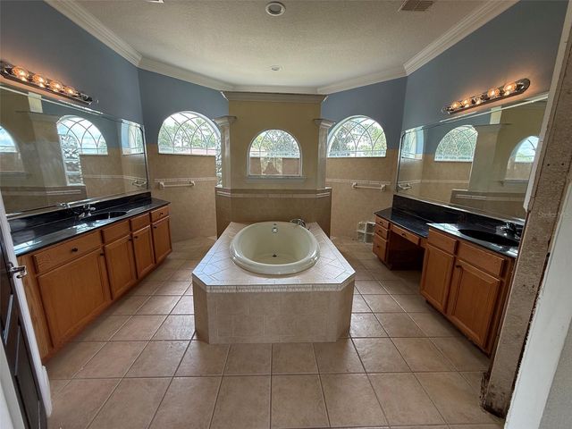 4045 HANGING MOSS LOOP, Spring Hill, FL 34609