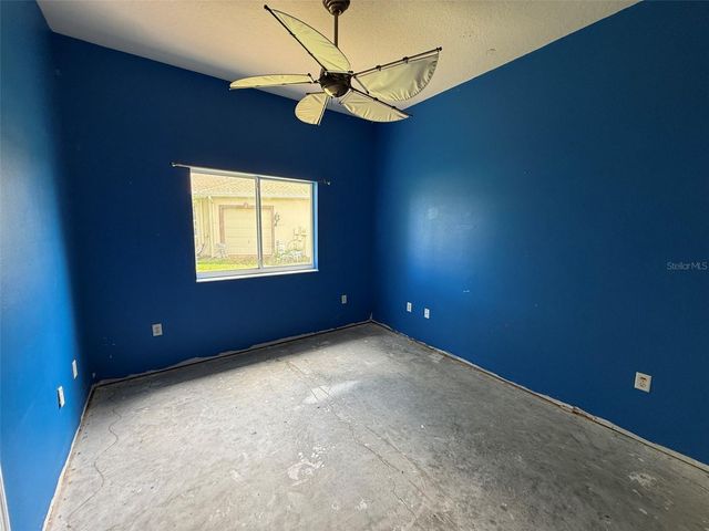 4045 HANGING MOSS LOOP, Spring Hill, FL 34609
