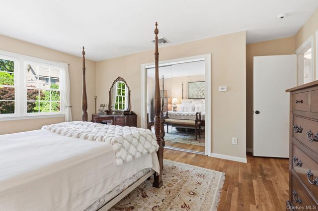 3 Dupont Avenue, White Plains, NY 10605