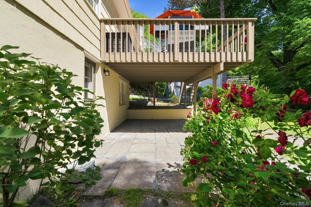 3 Dupont Avenue, White Plains, NY 10605