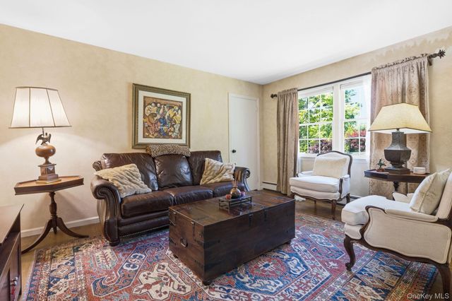 3 Dupont Avenue, White Plains, NY 10605