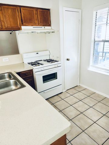 1922 Nicole CIR B, Round Rock, TX 78664