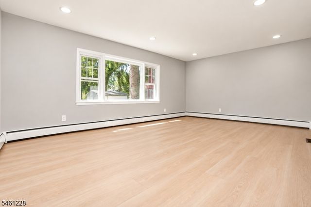 140 Francisco Ave, Rutherford Boro, NJ 07070