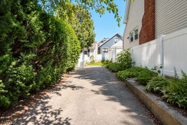 140 Francisco Ave, Rutherford Boro, NJ 07070