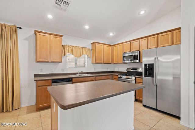 642 W Calle Tolmo, Sahuarita, AZ 85629