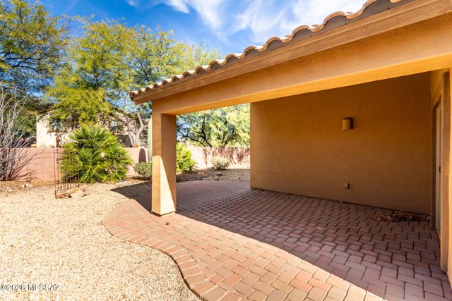 642 W Calle Tolmo, Sahuarita, AZ 85629