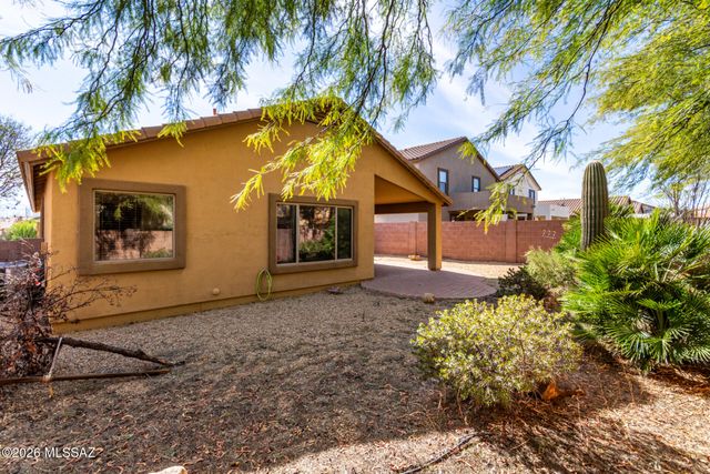 642 W Calle Tolmo, Sahuarita, AZ 85629