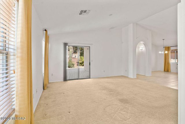 642 W Calle Tolmo, Sahuarita, AZ 85629