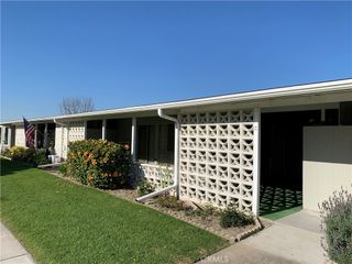 1641 Monterey Rd., M2-18C, Seal Beach, CA 90740