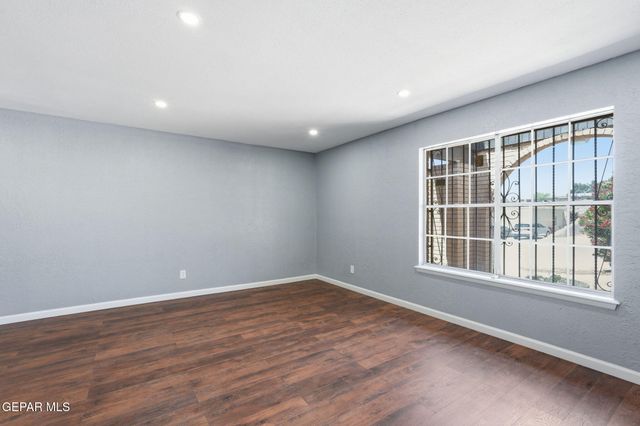 6248 BANDOLERO Drive, El Paso, TX 79912