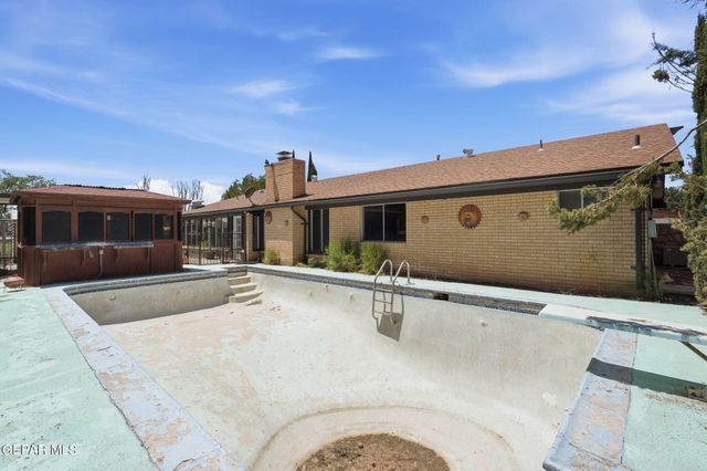 6248 BANDOLERO Drive, El Paso, TX 79912