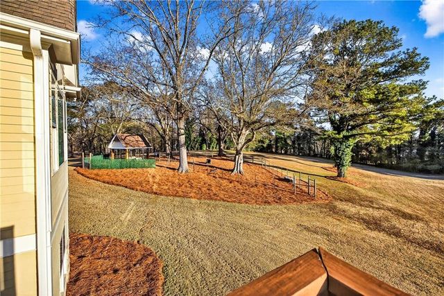 110 Riverbend Drive, Mcdonough, GA 30252