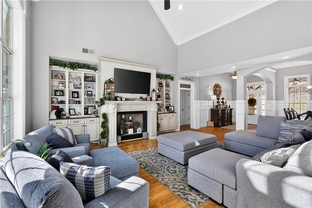 110 Riverbend Drive, Mcdonough, GA 30252