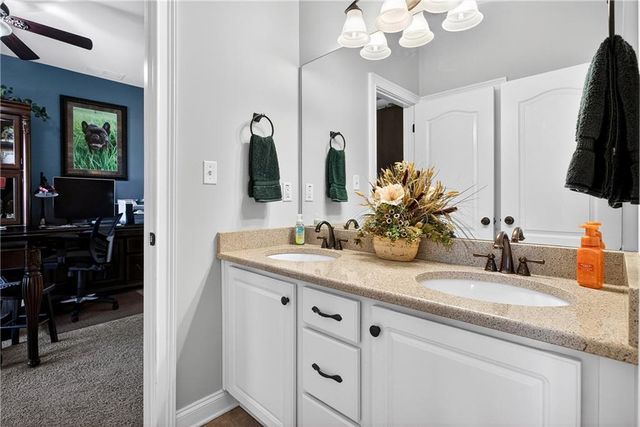 110 Riverbend Drive, Mcdonough, GA 30252