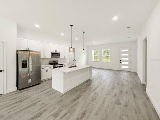 14993 SW 28TH TERRACE ROAD, Ocala, FL 34473