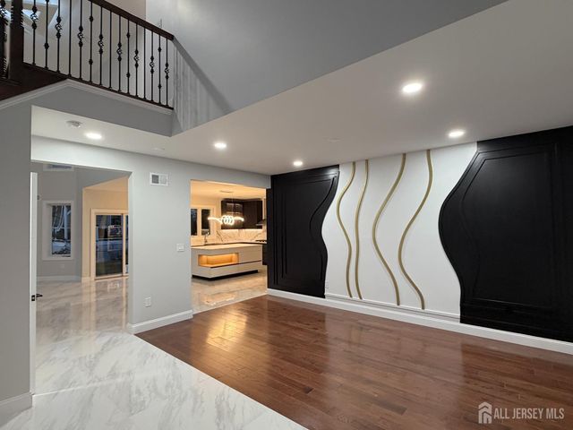 40 Wright Street, Iselin, NJ 08830