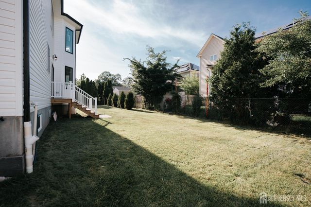 40 Wright Street, Iselin, NJ 08830